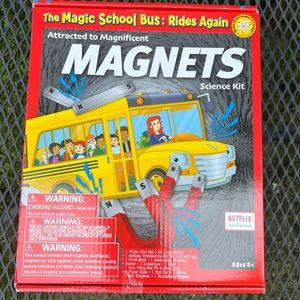 Magic School Bus Magnet learning set